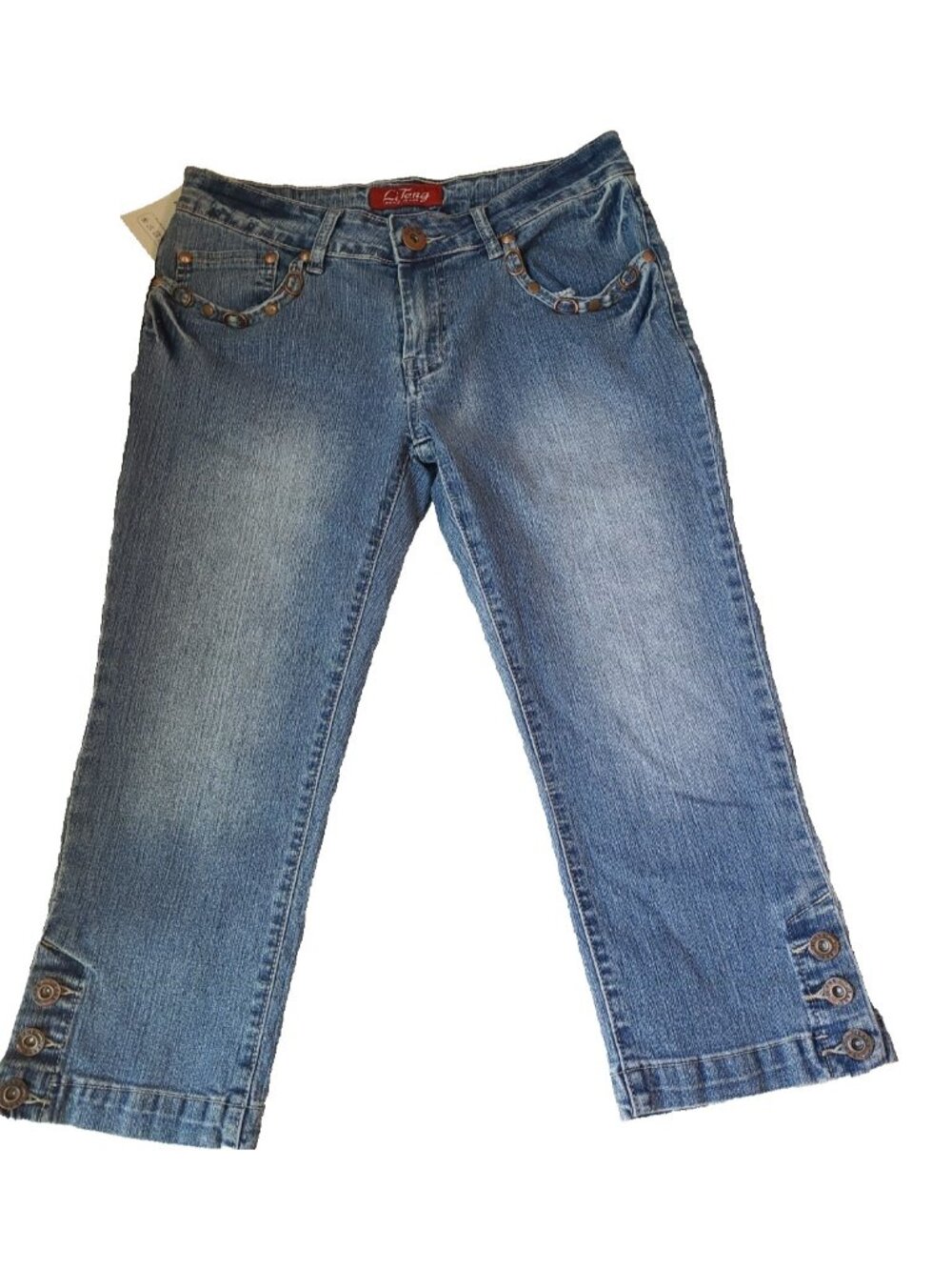 Womens Capri Jeans Size 8 Medium Wash Low Rise Button Stud Detail NWT Cropped